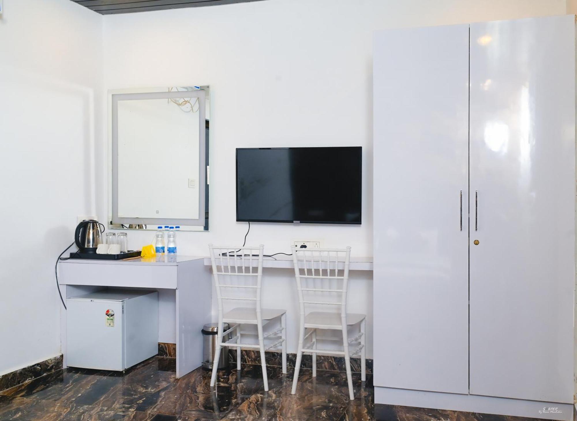 Morjim Beach Villa Екстериор снимка