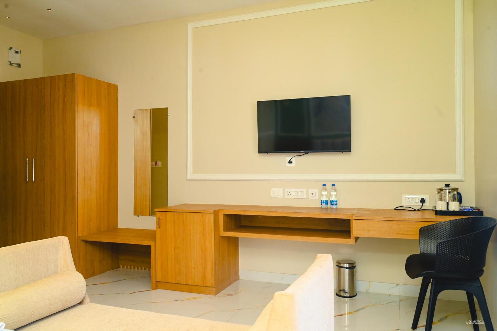 Morjim Beach Villa Екстериор снимка